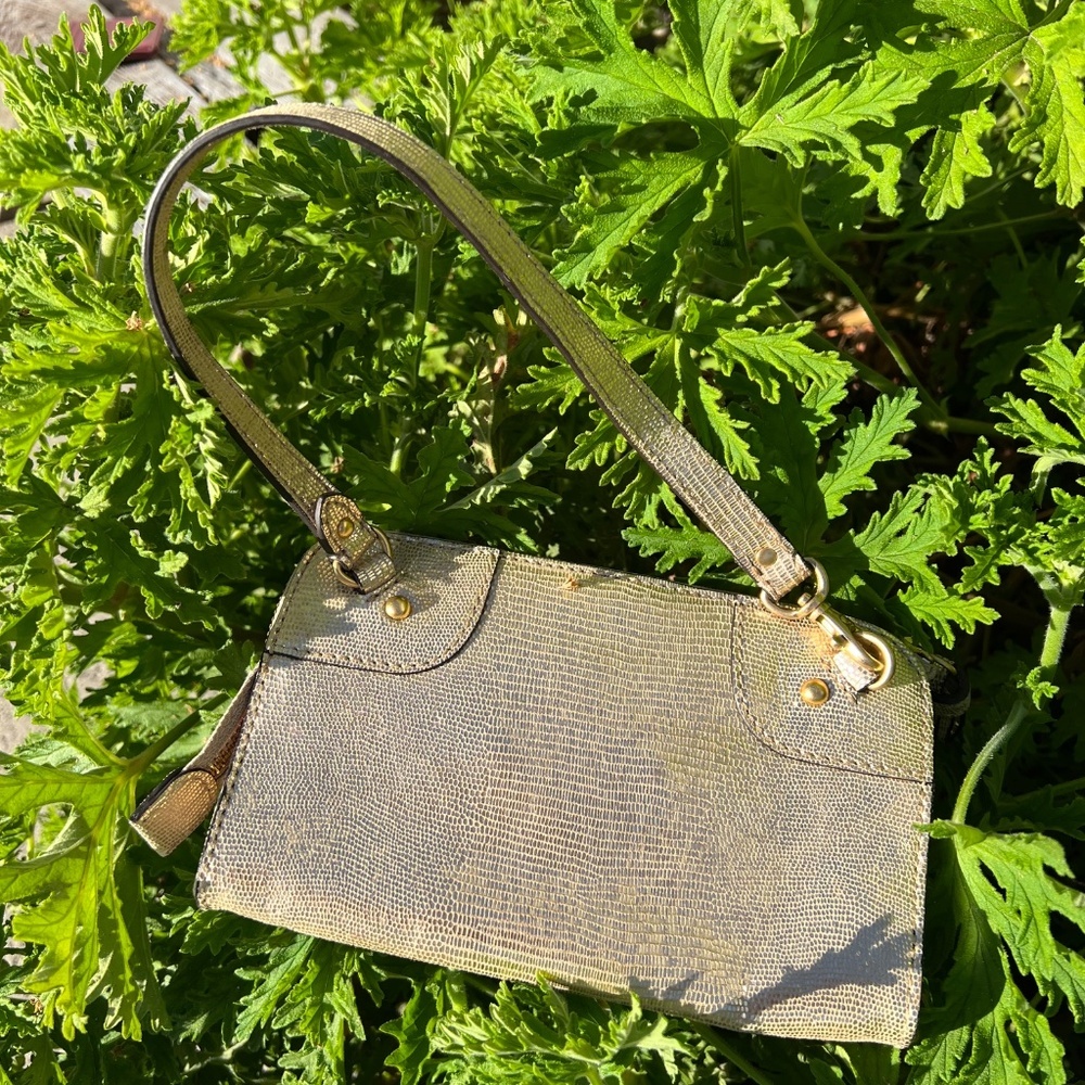Juicy Couture Gold Clutch Wristlet Handbag B2-6 - Picture 5 of 11